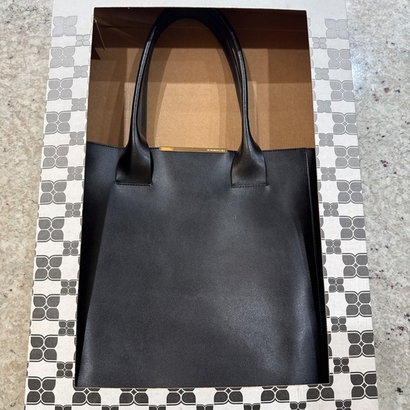 Tote - Picture 4 of 4